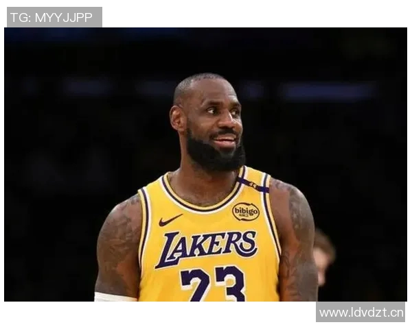 詹姆斯：22岁时年轻气盛如今更专注当下 夺冠画面让我热泪盈眶